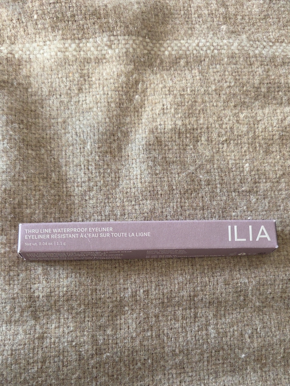 ILIA Thru Line Waterproof Eyeliner — Graphite